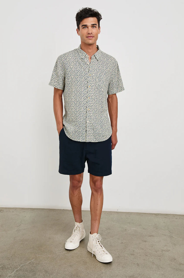 Carson Shirt in Autumn Daisy Ocean
