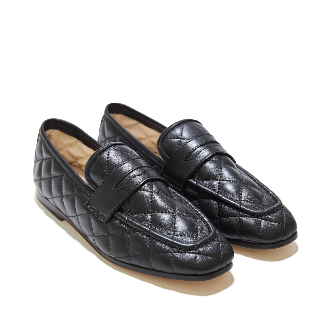 Essenziale Quilted Loafer