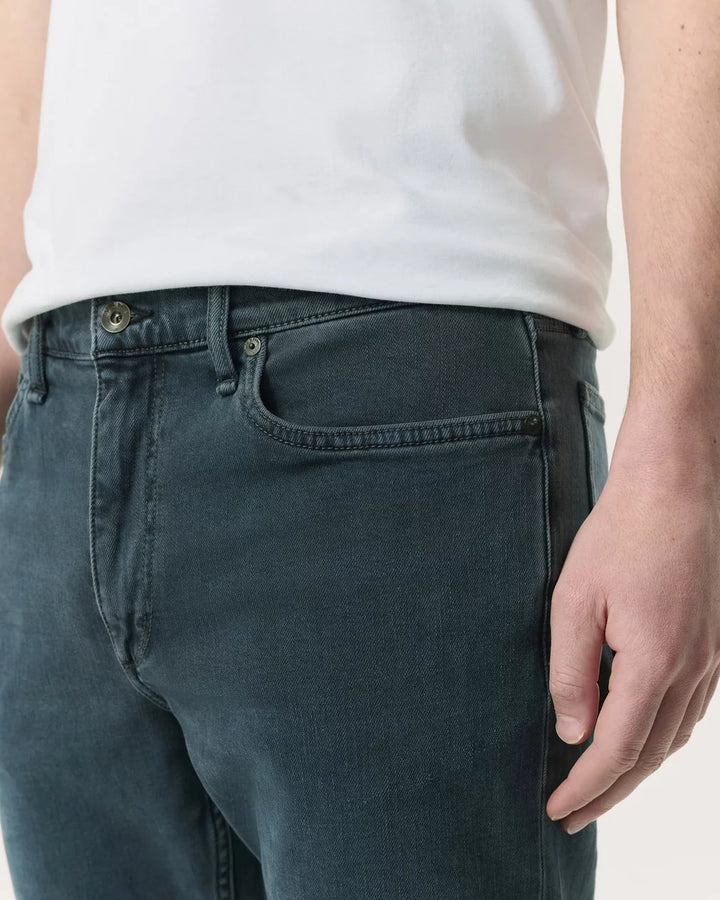 Fit 2 Slim Fit Jean- Authentic Stretch