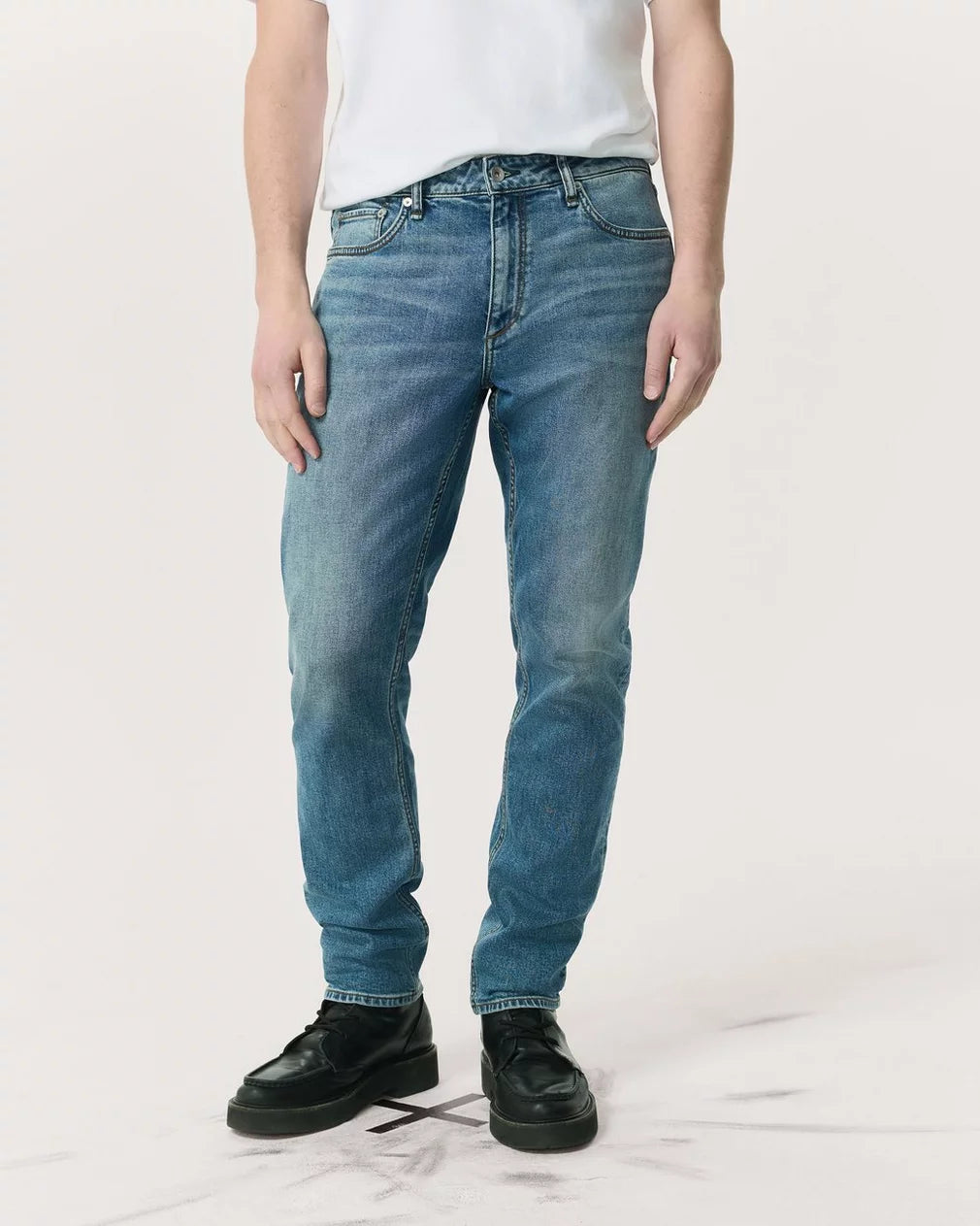Fit 3 Athletic Fit Jean- Authentic Stretch