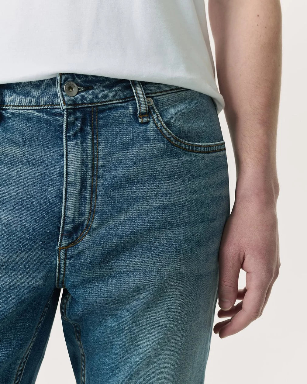 Fit 3 Athletic Fit Jean- Authentic Stretch