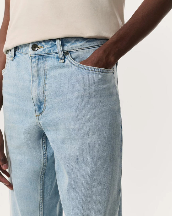 Fit 3 Athletic Fit Jeans- Authentic Stretch