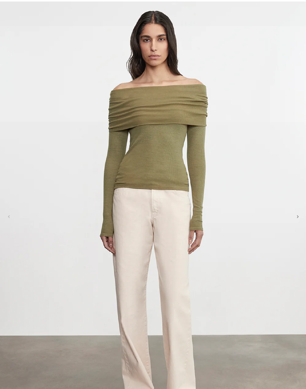 Silk Rib L/S Off-Shoulder Top