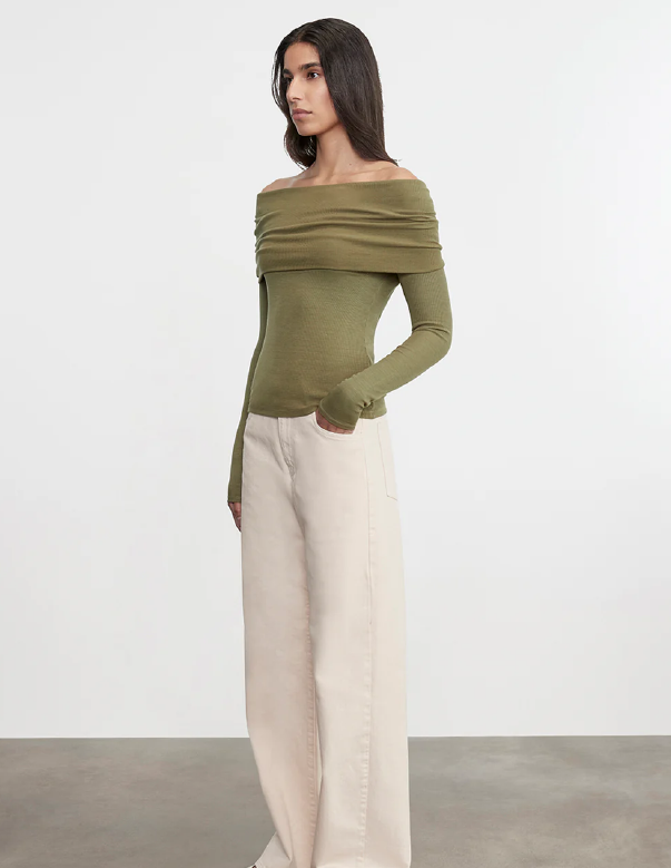 Silk Rib L/S Off-Shoulder Top