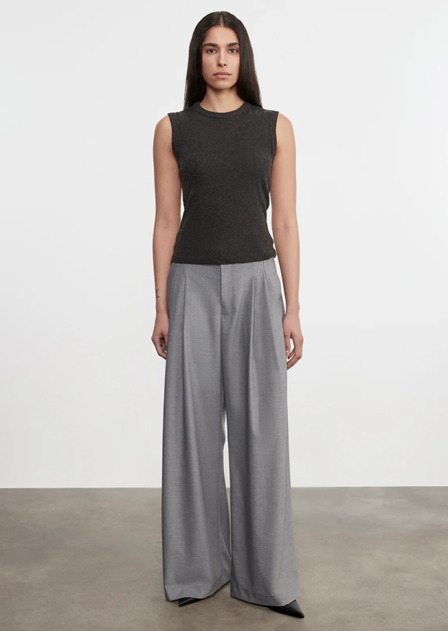 Cashmere New Classic Sleeveless Crew