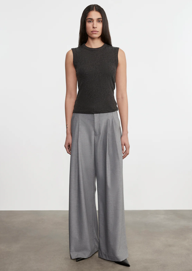 Cashmere New Classic Sleeveless Crew