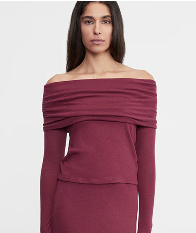 Cashmere L/S Off-Shoulder Top