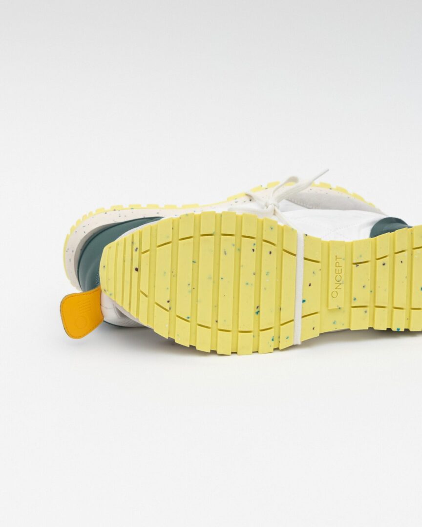 TOKYO-OUTSOLE-WHITEGREEN-min