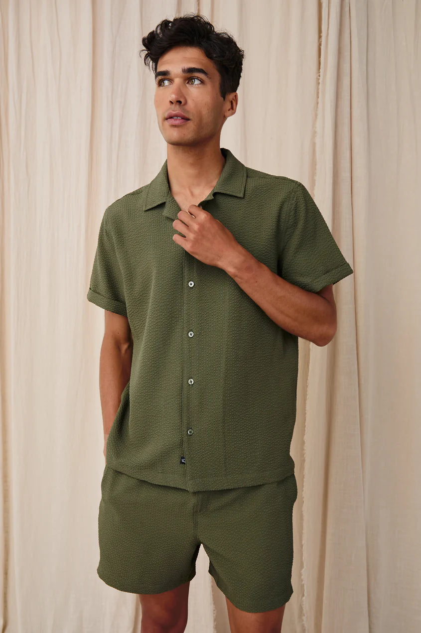Amalfi Shirt in Olive Seersucker