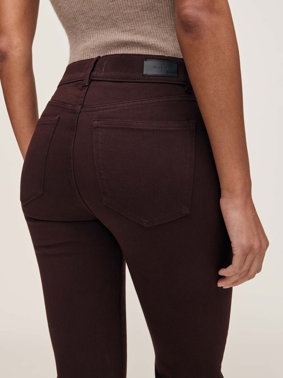 Mara Straight Mid Rise Instasculpt™ Ankle Jeans