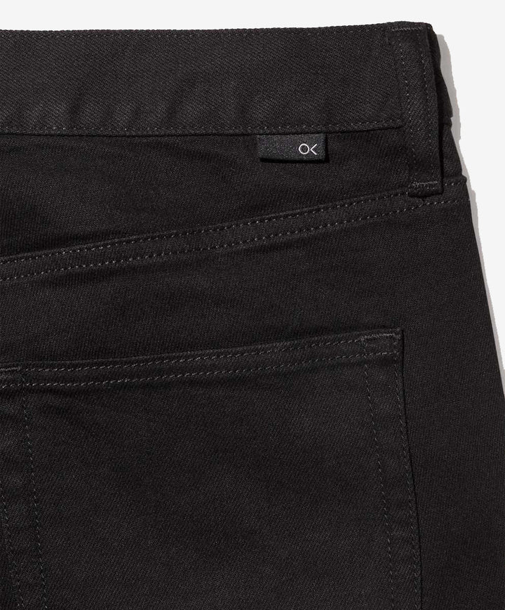1630002-black-4