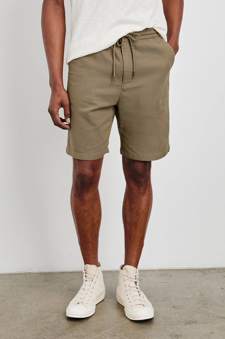 Archer 8.5" Short