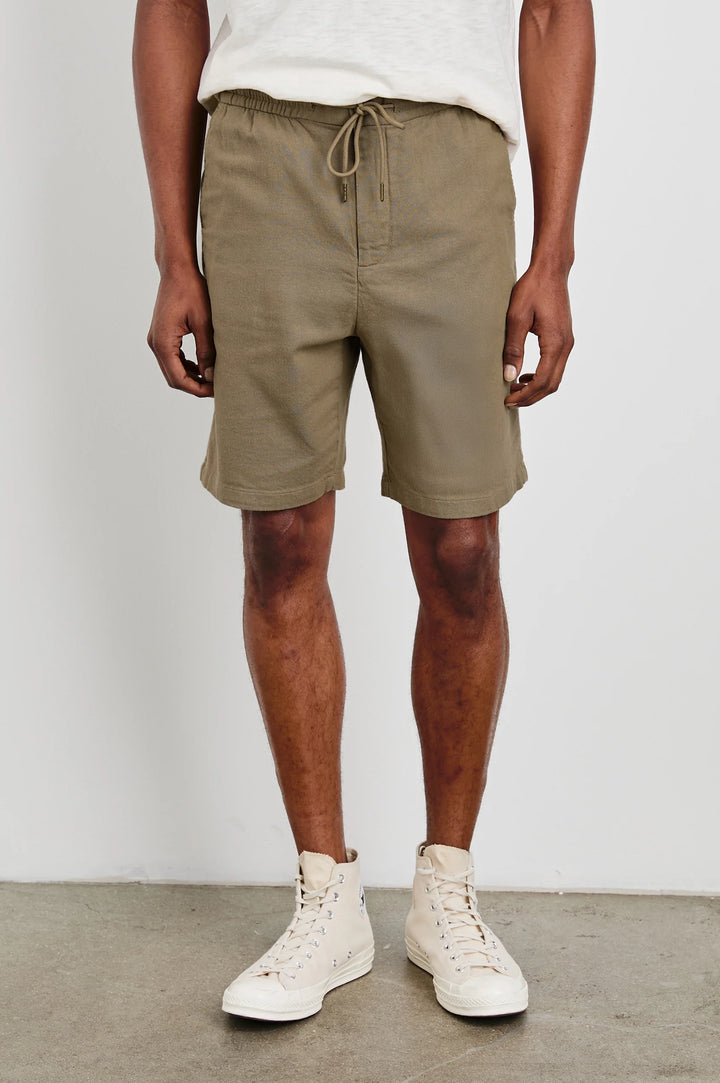 Archer 8.5" Short
