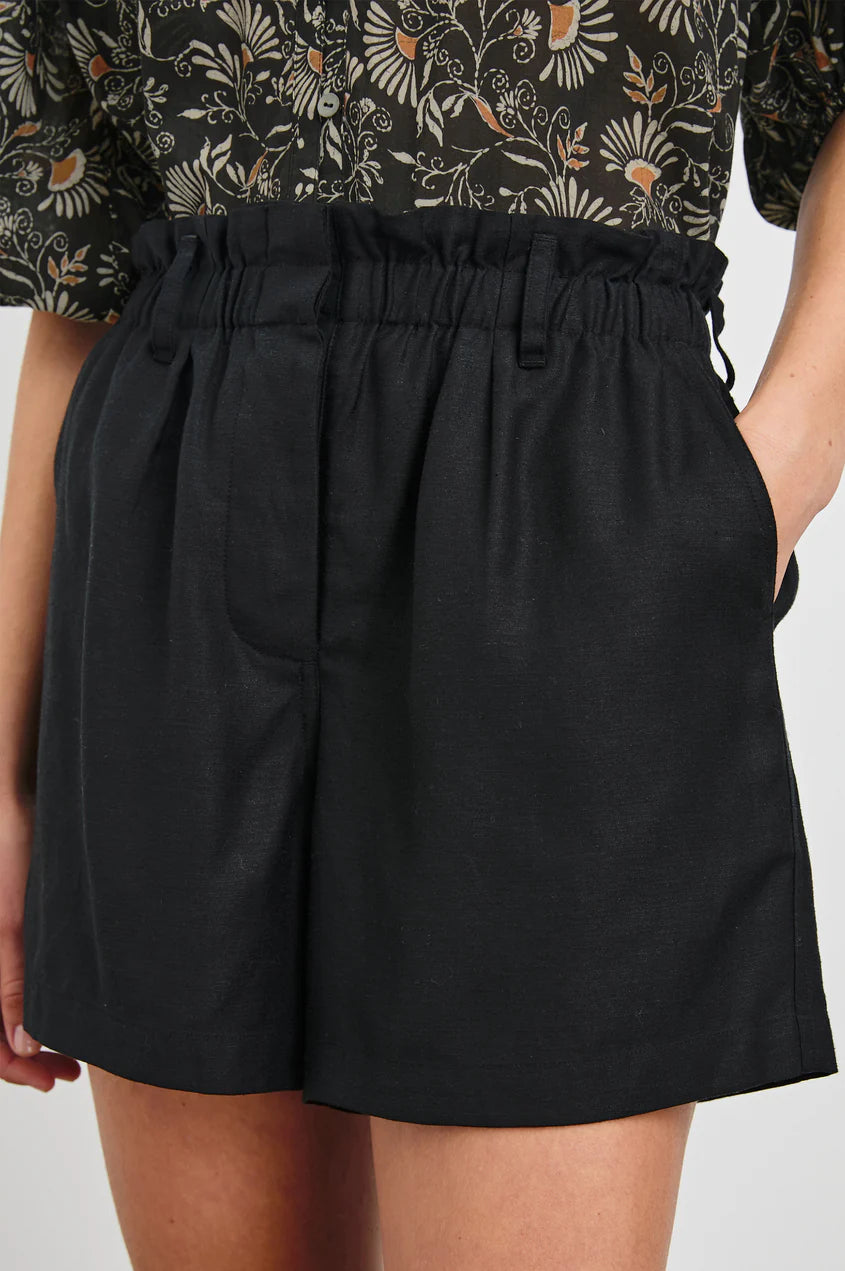 Monte Short in Black