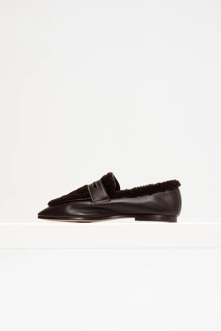 Calfskin & Shearling Essenziale Loafer